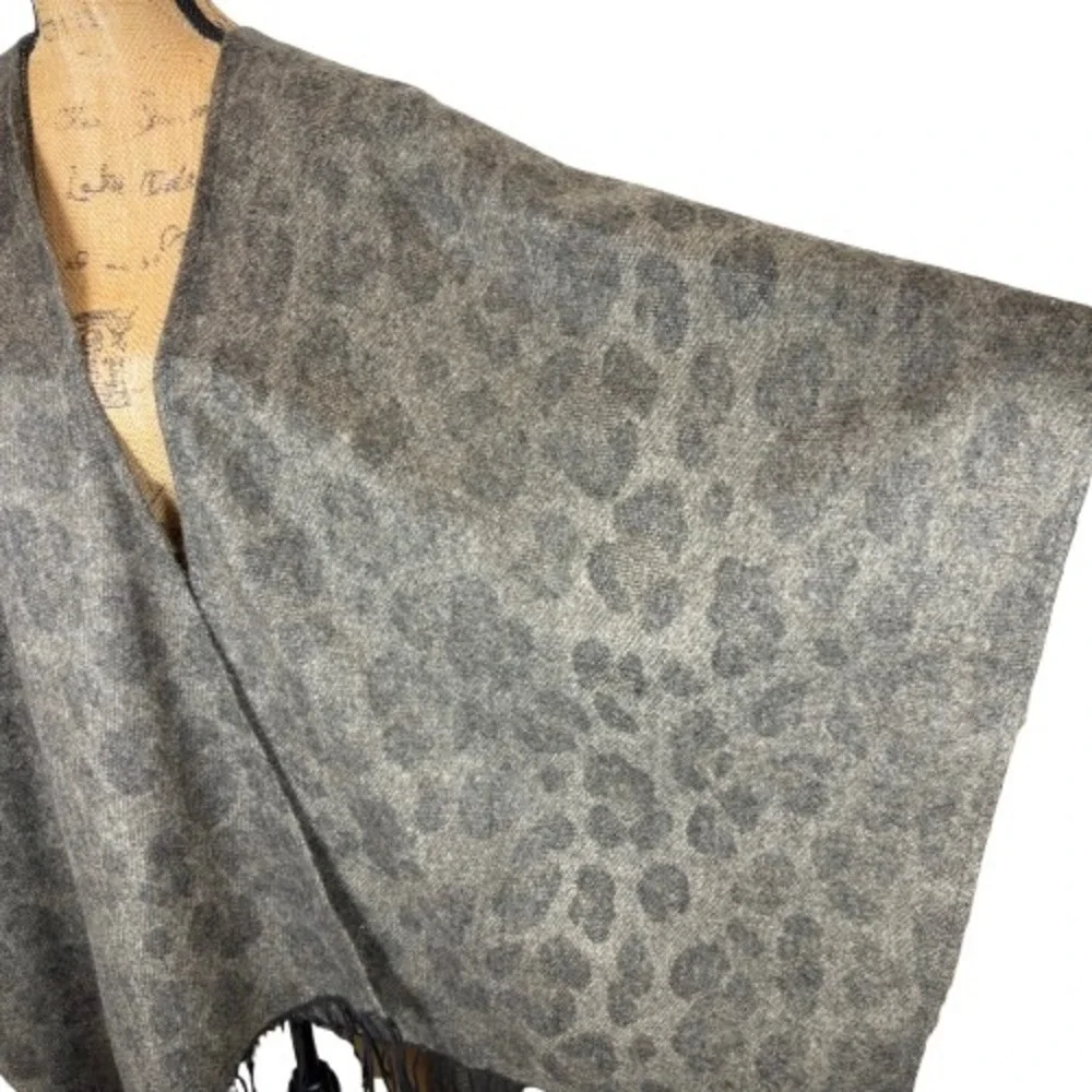Woolrich Leopard Print Poncho Wrap Brown Black Fringe Fall Layering One Size